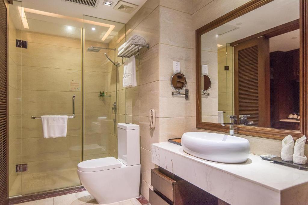 Grand Metro Park Bay Hotel Саня Екстериор снимка